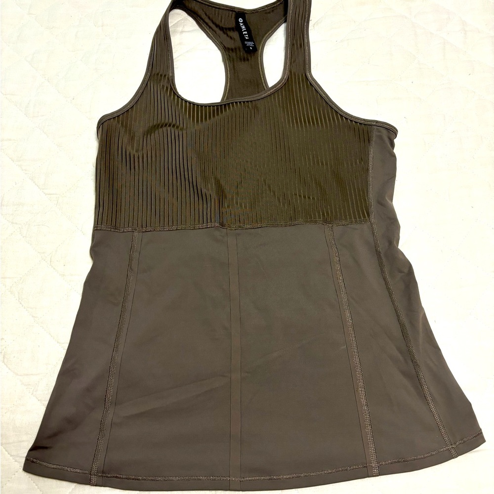 Athleta size S brown workout top EUC